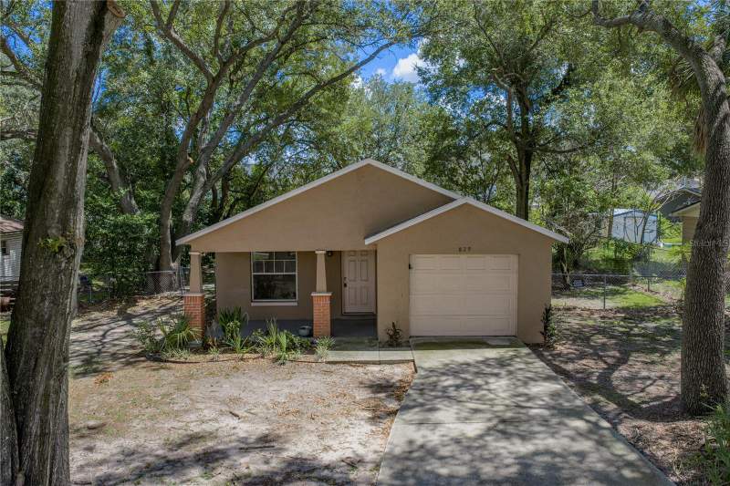 3 bedroom Single Family Residence at 829 N Lake Avenue, Bon Air Beach Sub, Lakeland — photo 2