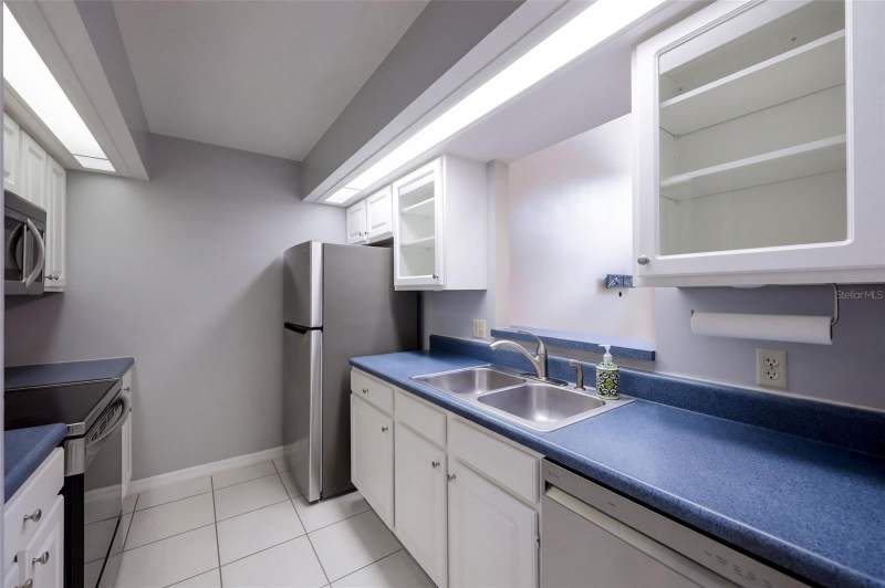 2 bedroom Townhouse at 499 Club Drive, Cypress Club, Winter Springs — photo 5