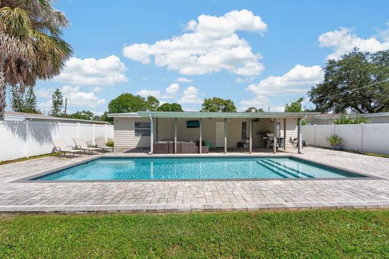 4 bedroom Single Family Residence at 4710 W Trilby Avenue, Gandy Gardens 1, Tampa — photo 2