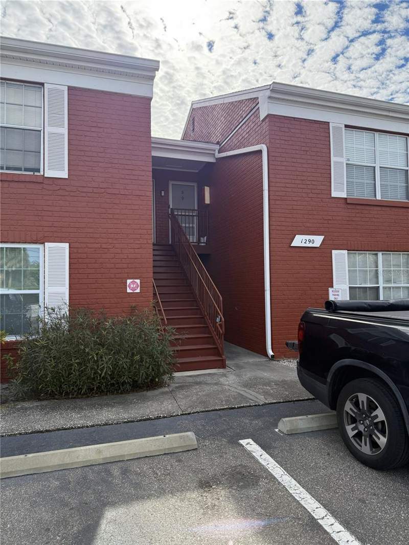 1 bedroom Condominium at 1290 83rd Avenue #D, Williamsburg Condo, St Petersburg — photo 2