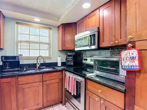 8944 Ledgestone Lane, Port Richey FL - photo 14 of 39