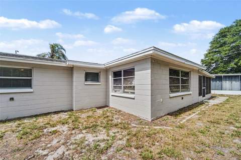 7520 Camelot Road, Port Richey FL - photo 13 of 15