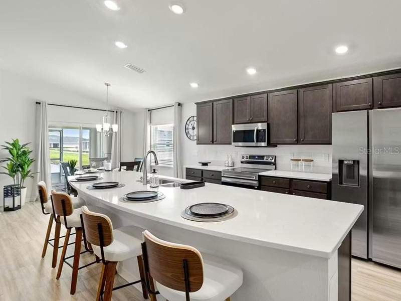 4 bedroom Single Family Residence at 835 Marion Oaks Lane, Marion Oaks, Ocala — photo 4