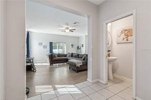 1122 Atlantic Ave, Fruitland Park FL - photo 7 of 46
