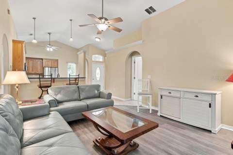 81 Golfview Circle, Umatilla FL - photo 10 of 50