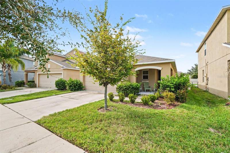 3 bedroom Single Family Residence at 17054 Yellow Pine Street, Vista Palms, Wimauma — photo 2