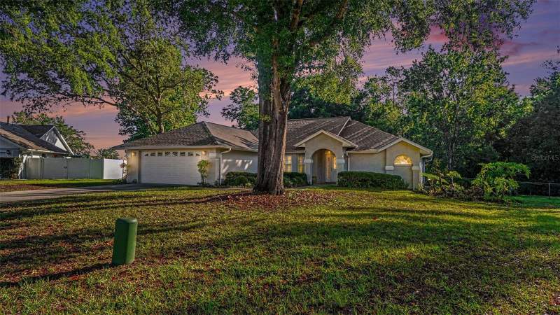 3 bedroom Single Family Residence at 6607 SE 11th Loop, Deer Path Ph 01, Ocala — photo 2