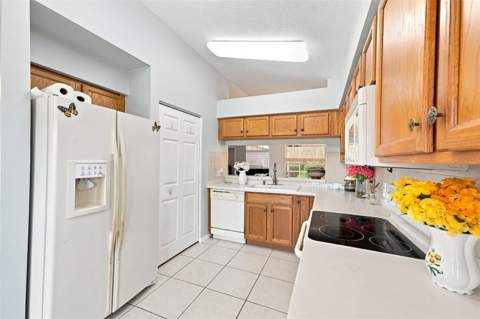 18420 Fairway Green Drive, Hudson FL - photo 14 of 72