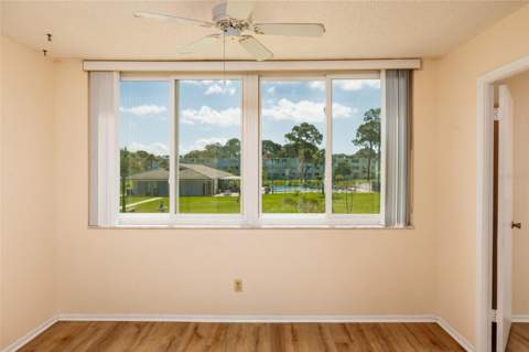 4715 Bay Street #222, St Petersburg FL - photo 14 of 37
