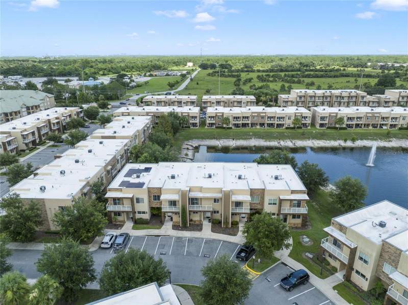 3 bedroom Townhouse at 3169 Pantanal Lane, Magic Village, Kissimmee — photo 2