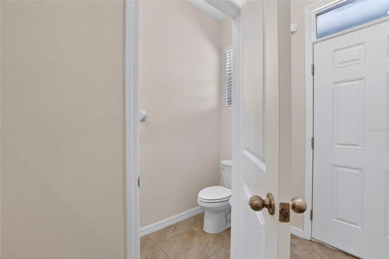 3 bedroom Townhouse at 3816 Sunflower Field Place, Varrea Ph 1, Plant City — photo 5