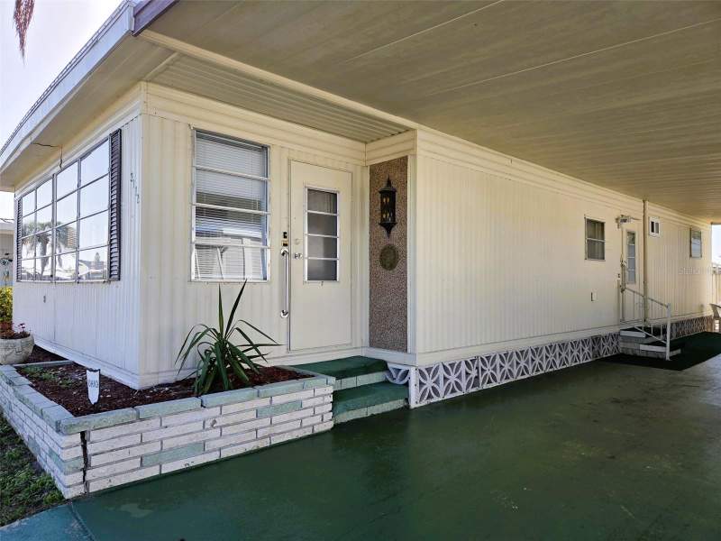 2 bedroom Mobile Home at 3312 Overcup Oak Terrace, Oakwood Manor, Sarasota — photo 4