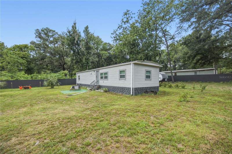 2 bedroom Mobile Home at 5620 SE 29th Court, Florida Orange Grove Corp, Ocala — photo 2