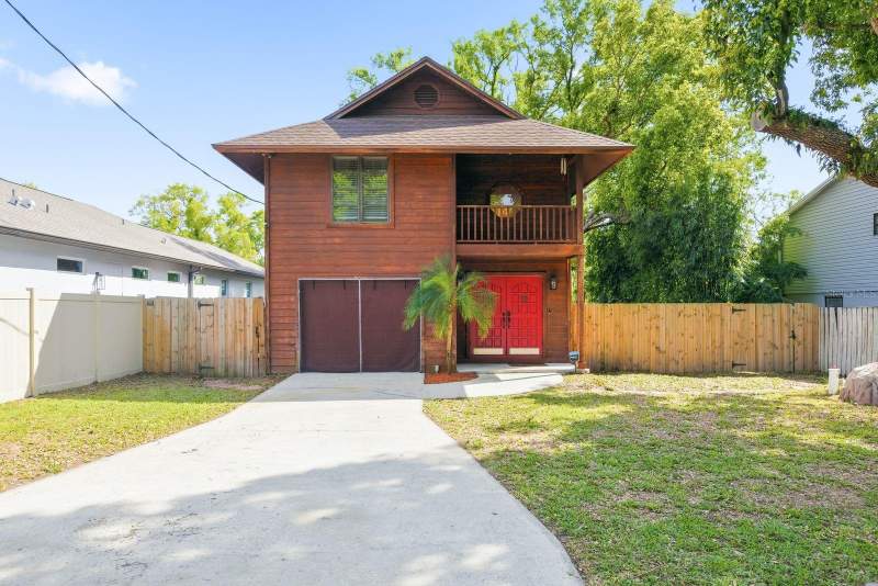 2204 HOWARD LANE home for sale in Tampas North Side Country Cl