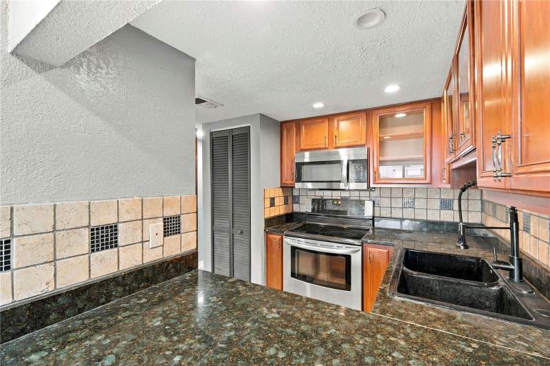 4 bedroom Condominium at 738 Haven Place, Palms Of Tarpon Spgs The Condo, Tarpon Springs — photo 5