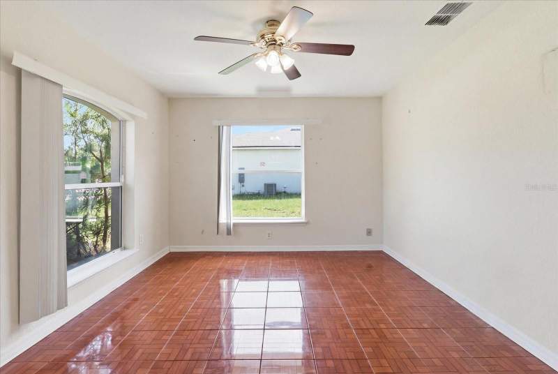 3 bedroom Single Family Residence at 2614 SW 165th Street Road, Marion Oaks Un 04, Ocala — photo 3
