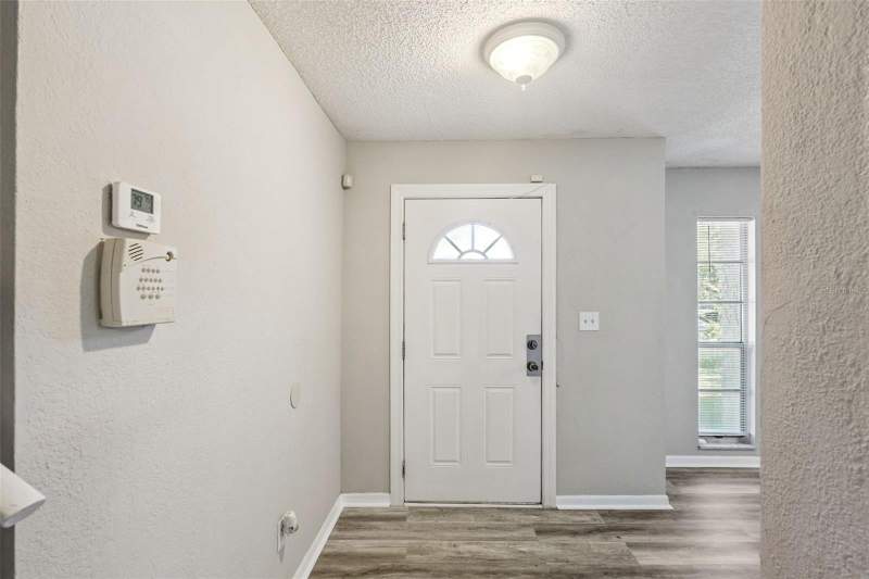 3 bedroom Single Family Residence at 4035 Wendy Drive, Lake Sparling Heights, Orlando — photo 2
