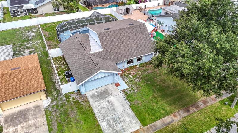 4 bedroom Single Family Residence at 7010 Cobblewood Court, Townn Country Park Unit 35, Tampa — photo 5
