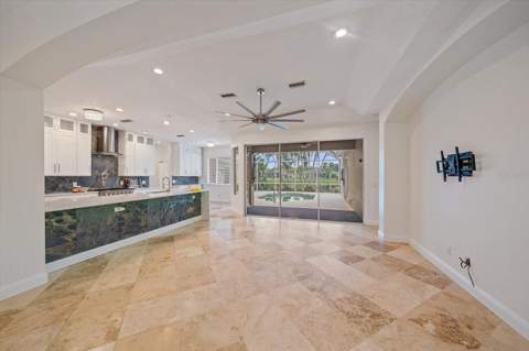 11915 Clubhouse Drive, Lakewood Ranch FL - photo 15 of 54