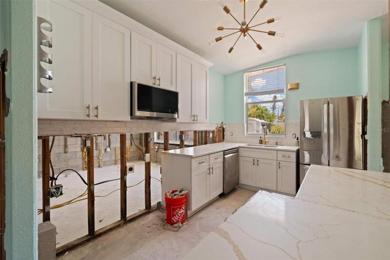 2 bedroom Single Family Residence at 3727 Alabama Avenue, Shore Acres Overlook Sec, St Petersburg — photo 5