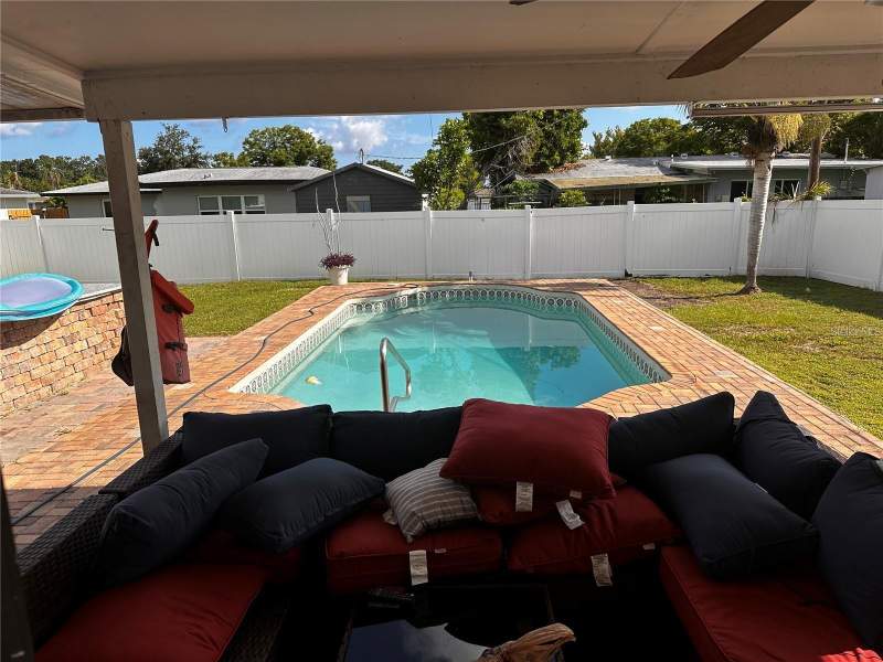 4 bedroom Single Family Residence at 2310 25th Avenue, Fairfield Acres Unit Two, Bradenton — photo 3