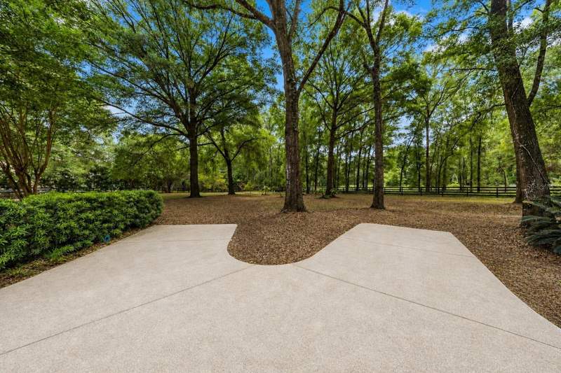 5 bedroom Single Family Residence at 9175 SE 7th Avenue Road, Turning Hawk Ranch Un 02, Ocala — photo 4