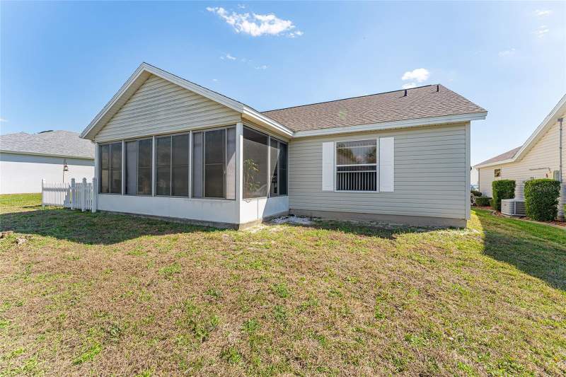 3 bedroom Single Family Residence at 3009 Batally Court, The Villages, The Villages — photo 5