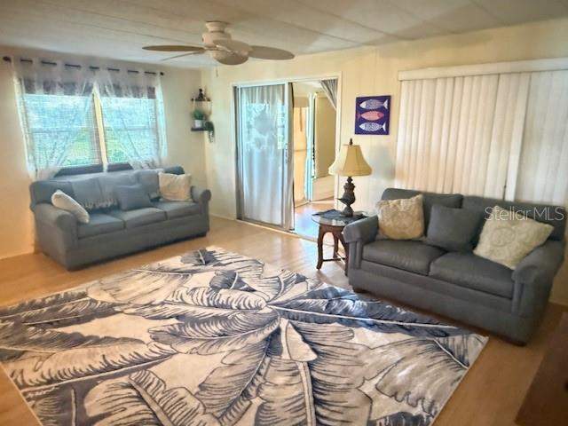 2 bedroom Mobile Home at 184 Independence Avenue #8, Lake Tarpon Mobile Home Village, Palm Harbor — photo 4