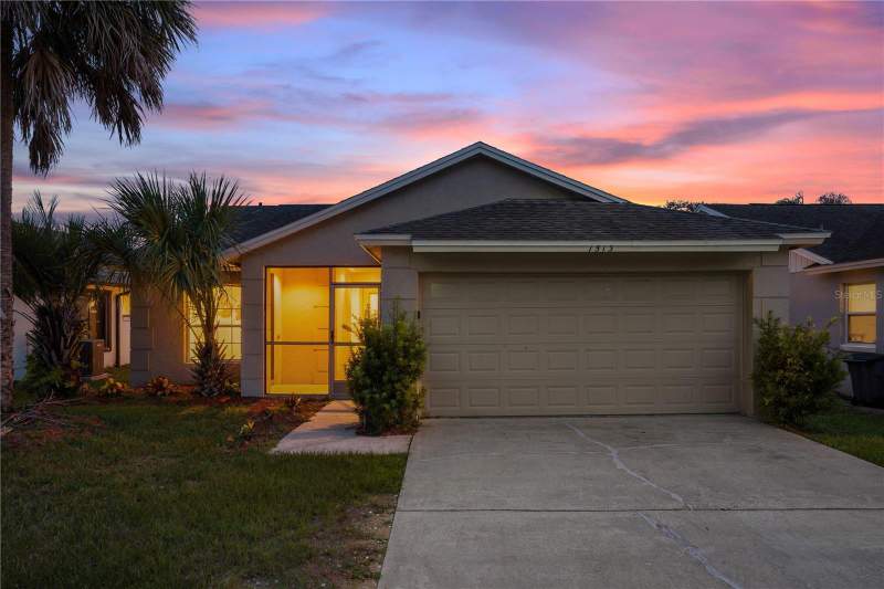 4 bedroom Single Family Residence at 1513 Indian Oaks Trail, Indian Ridge Villas Ph 1, Kissimmee — photo 1