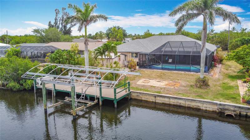 3 bedroom Single Family Residence at 18790 Countryman Avenue, Port Charlotte Sec 037, Port Charlotte — photo 3
