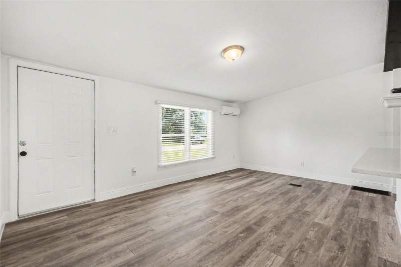3 bedroom Manufactured Home at 7907 Dowd Drive, Williams Acres, Wesley Chapel — photo 5