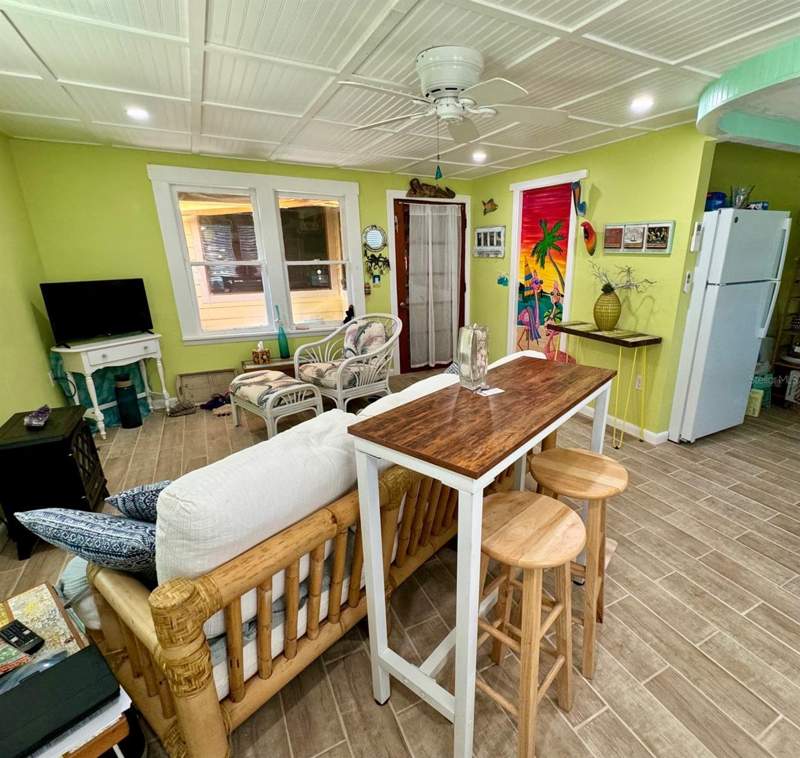 1 bedroom Single Family Residence at 3022 56th Street, Boca Ceiga Park, Gulfport — photo 3