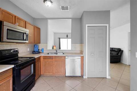1040 Cannock Drive, Kissimmee FL - photo 14 of 38