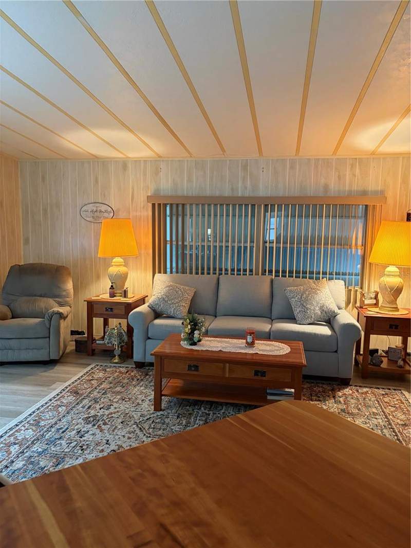 2 bedroom Manufactured Home at 193 E Sweet Circle, Orange Manor West Coop Inc, Winter Haven — photo 4