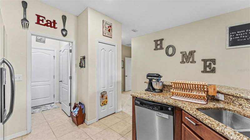 2 bedroom Townhouse at 4275 Winding Vine Drive, Autumnwood Grove Pcls A-D, Lakeland — photo 4