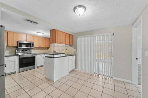 7006 Maplehurst Drive, Port Richey FL - photo 8 of 15