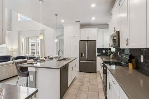 9095 Sommerset Hills Drive, Davenport FL - photo 12 of 59