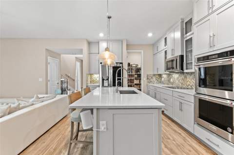 7043 Carrickbend Lane, Orlando FL - photo 16 of 72