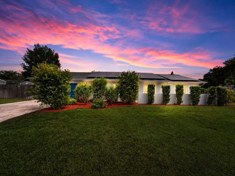 4 bedroom Single Family Residence at 1120 Lakemont Drive, Lakemont Unit 1, Valrico — photo 2