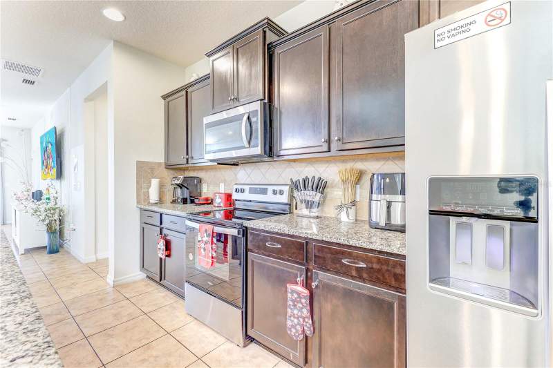 6 bedroom Single Family Residence at 1732 Lima Avenue, Windsor At Westside Ph 2A, Kissimmee — photo 5