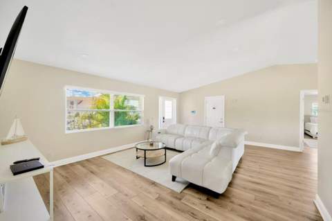 721 Eagle Lane, Apollo Beach FL - photo 9 of 51