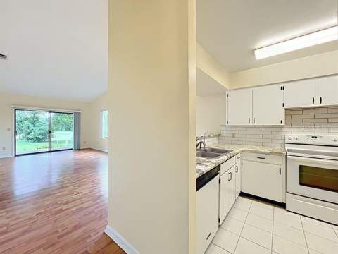 340 Golfside Cove #340, Longwood FL - photo 7 of 37