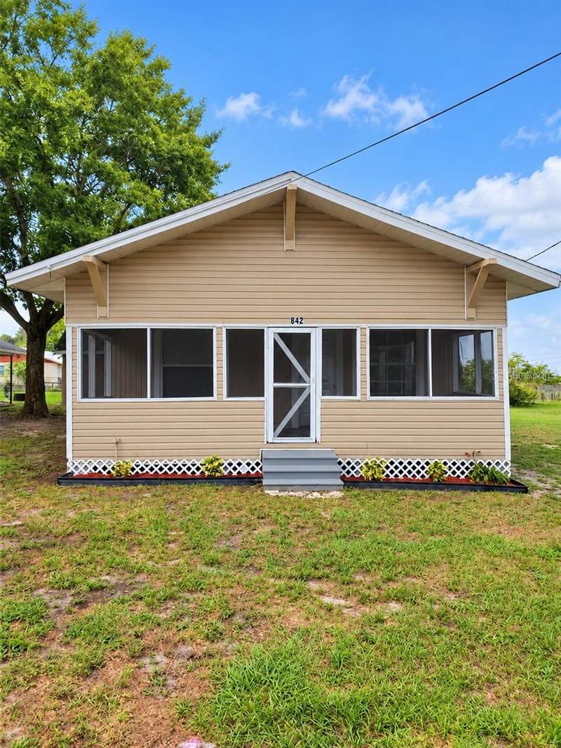 3 bedroom Single Family Residence at 842 Avenue N, Lake Shipp Or Porters Add, Winter Haven — photo 2