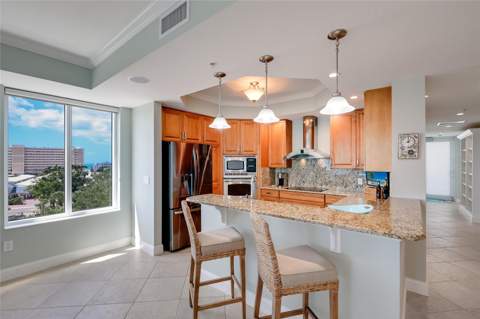 1640 Summerhouse Lane #40, Sarasota FL - photo 15 of 77
