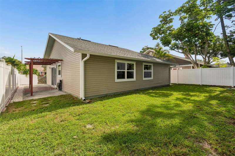 2 bedroom Single Family Residence at 3134 WHISPERING DRIVE, TALL PINES ESTATES PH VI TR I, LARGO — photo 2