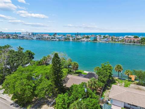 9300 Gulf Boulevard, St Pete Beach FL - photo 7 of 20