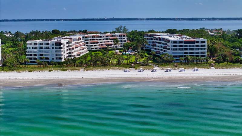 3 bedroom Condominium at 1445 Gulf Of Mexico Drive #101, Players Club III, Longboat Key — photo 2