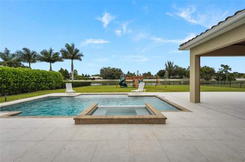 7460 Ripetta Street, Sarasota FL - photo 10 of 61