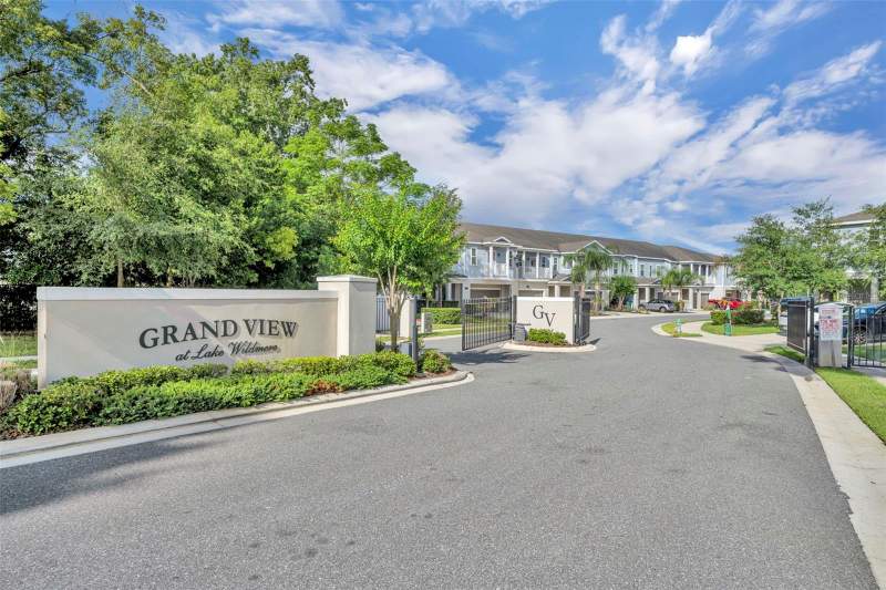 3 bedroom Townhouse at 986 Grand Wildmere Cove, Grandview At Lake Wildmere, Longwood — photo 2