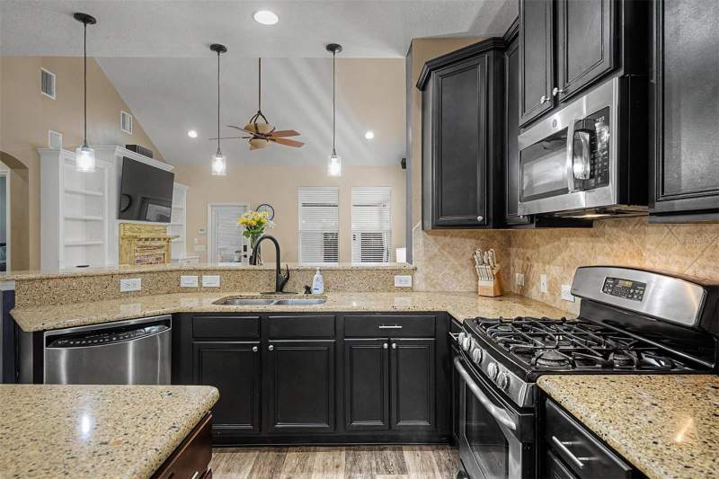 5 bedroom Single Family Residence at 3534 Diaz Street, Longleaf Nbrhd 3, New Port Richey — photo 3